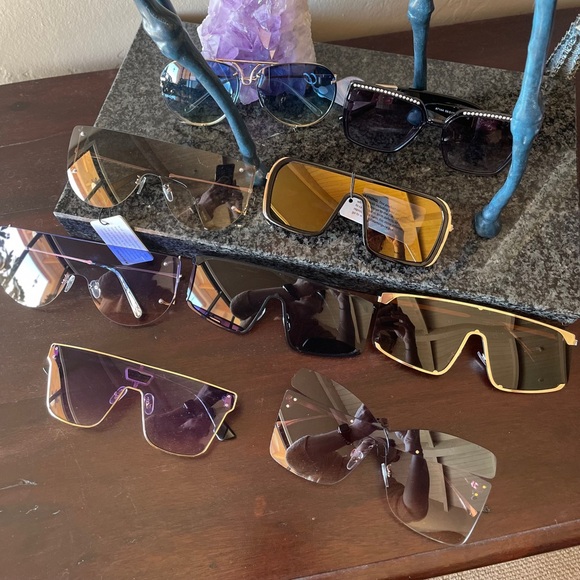 Accessories - SUNGLASSES 🪢 PICK YOUR PAIR, with Microfiber cloth and Slip Case
